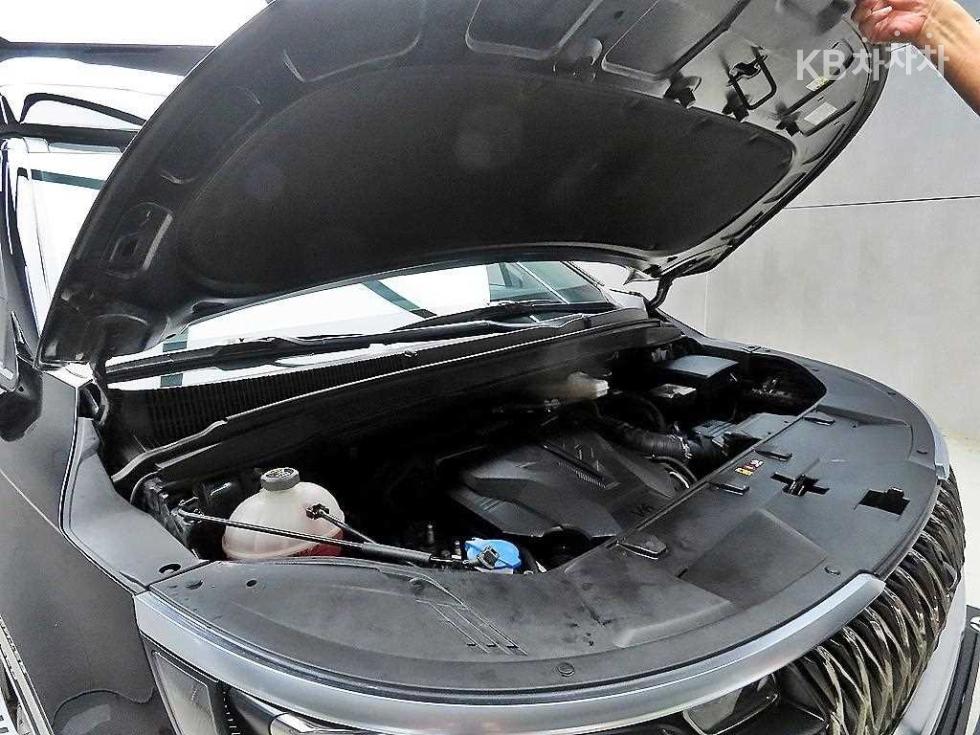 Kia Carnival — miniaturë 18