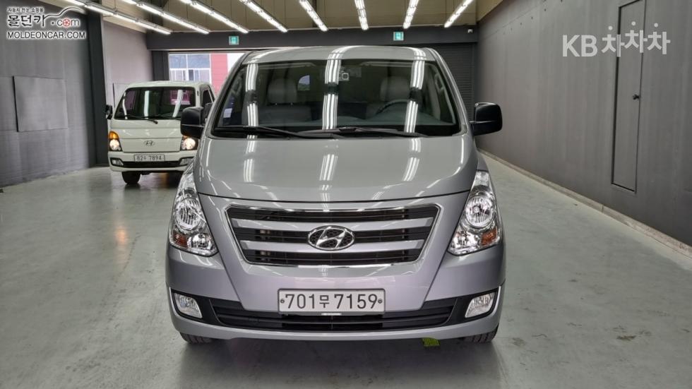 Hyundai Starex — miniaturë 3