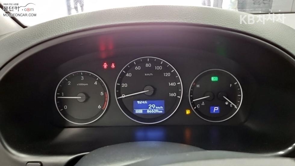 Hyundai Starex — miniaturë 5