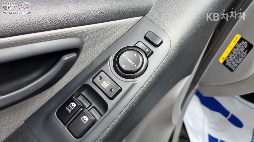 Hyundai Starex — miniaturë 15