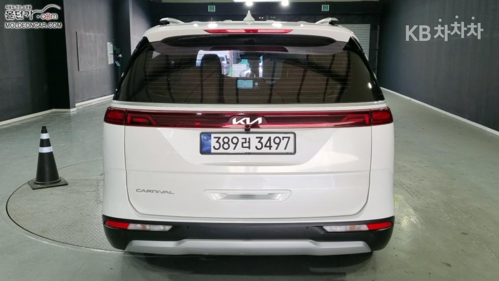 Kia Carnival — miniaturë 4