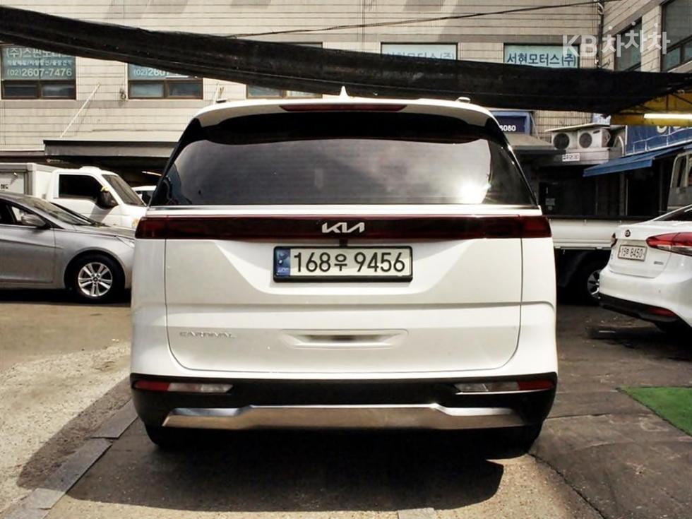 Kia Carnival — miniaturë 3