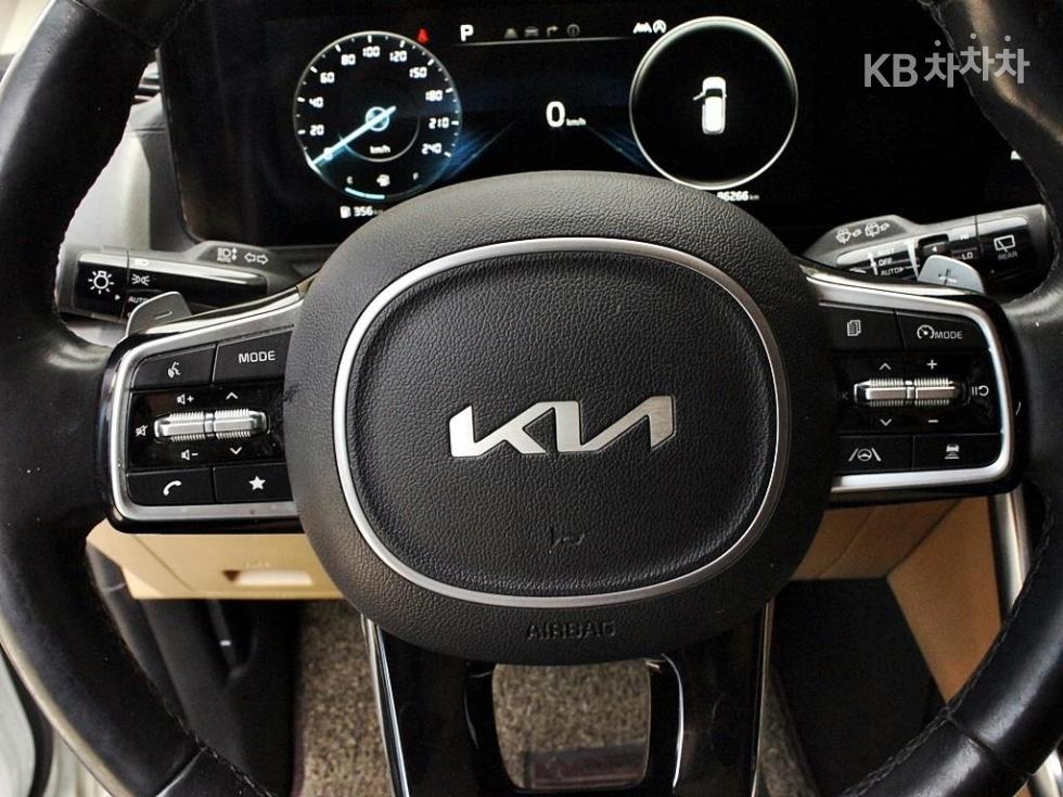 Kia Carnival — miniaturë 8