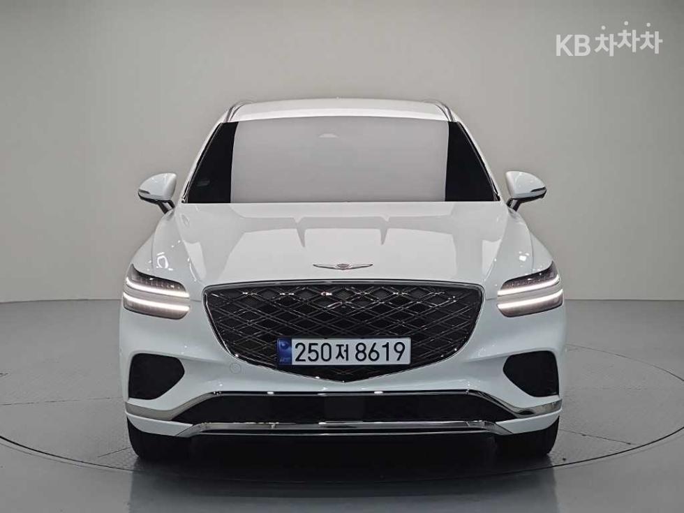 2025 Genesis GV70 photo