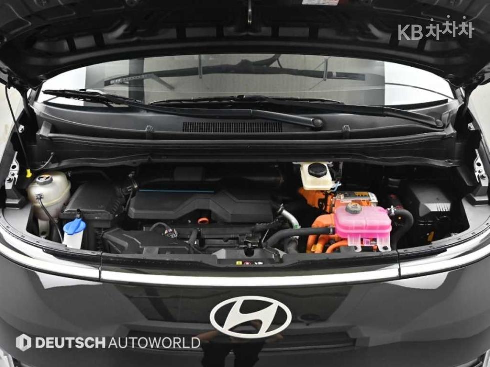 Hyundai Staria — miniaturë 6