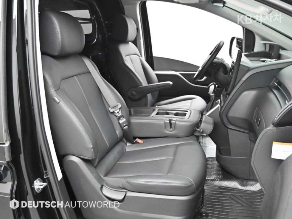 Hyundai Staria — miniaturë 10