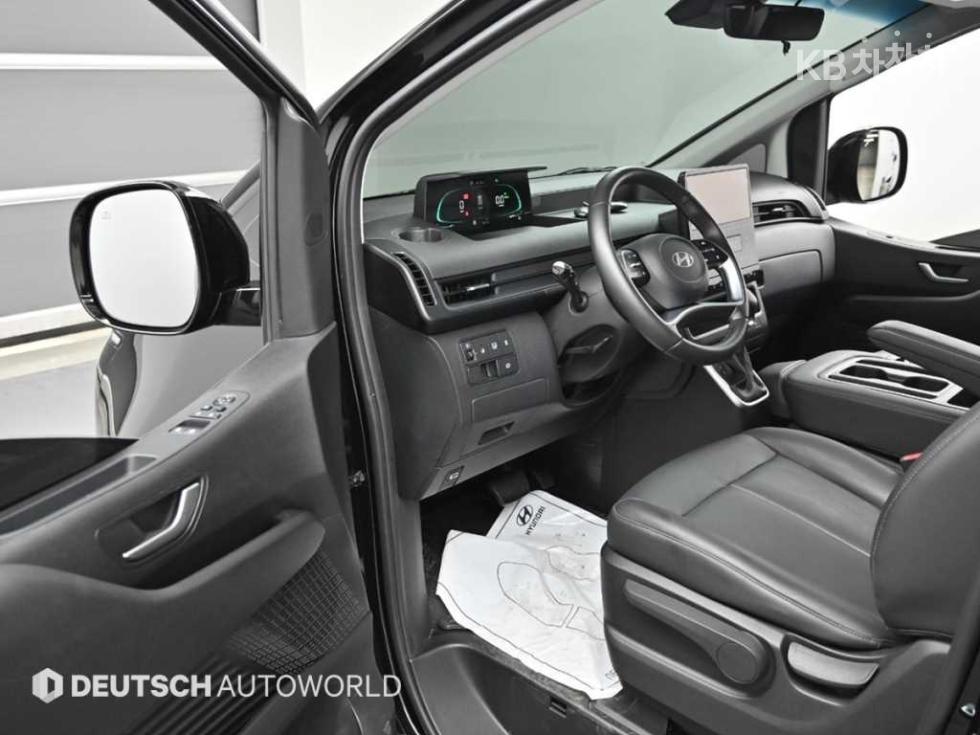 Hyundai Staria — miniaturë 11