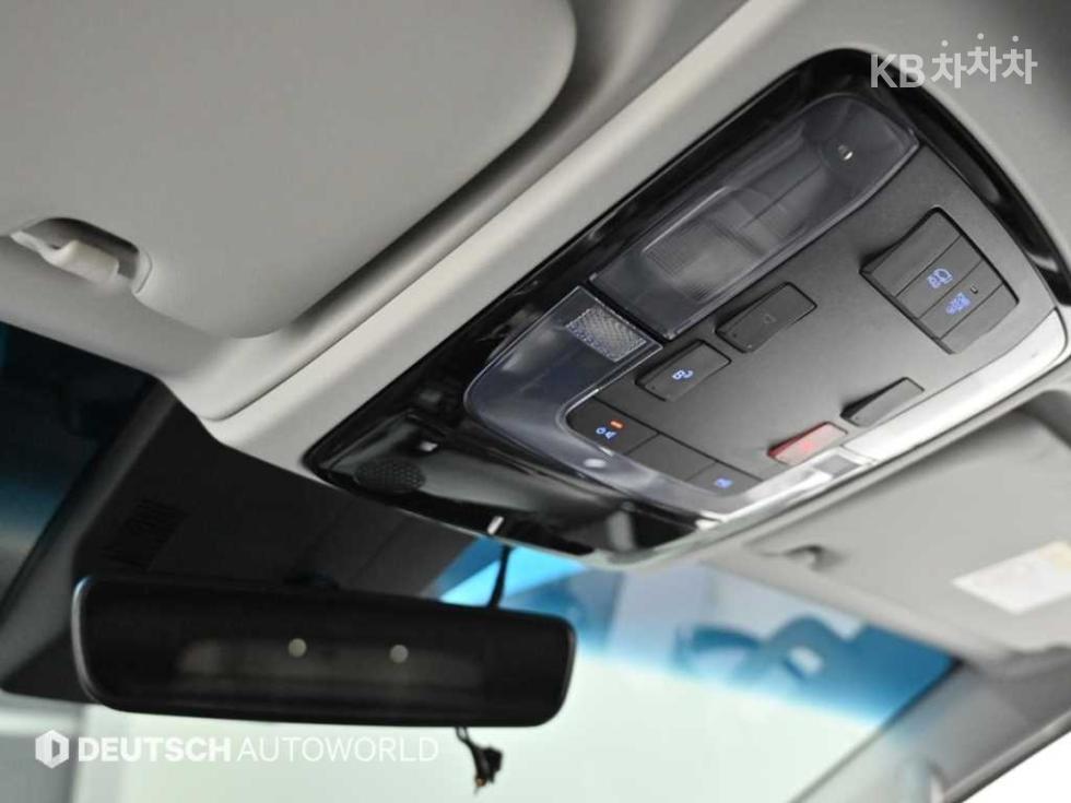 Hyundai Staria — miniaturë 18