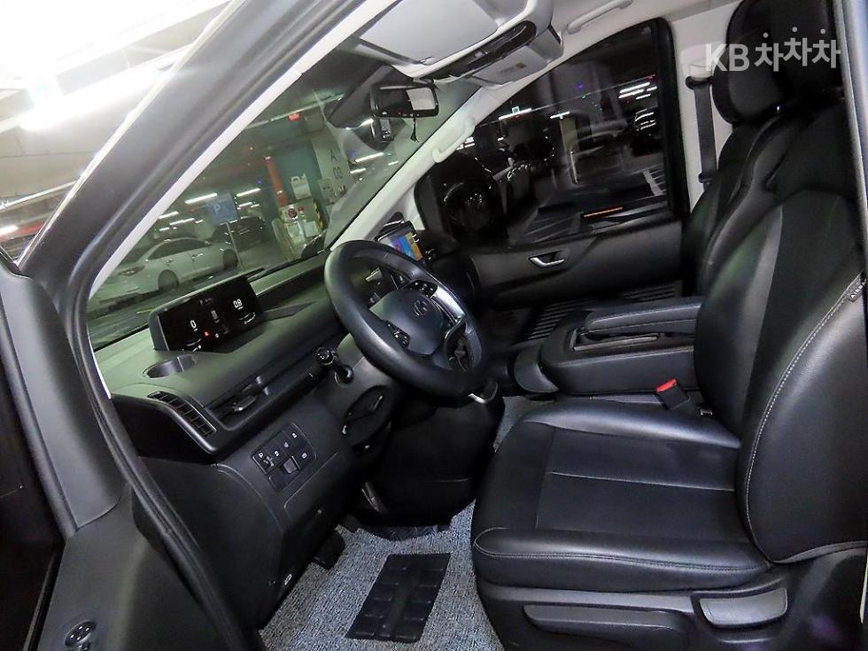 Hyundai Staria — miniaturë 6