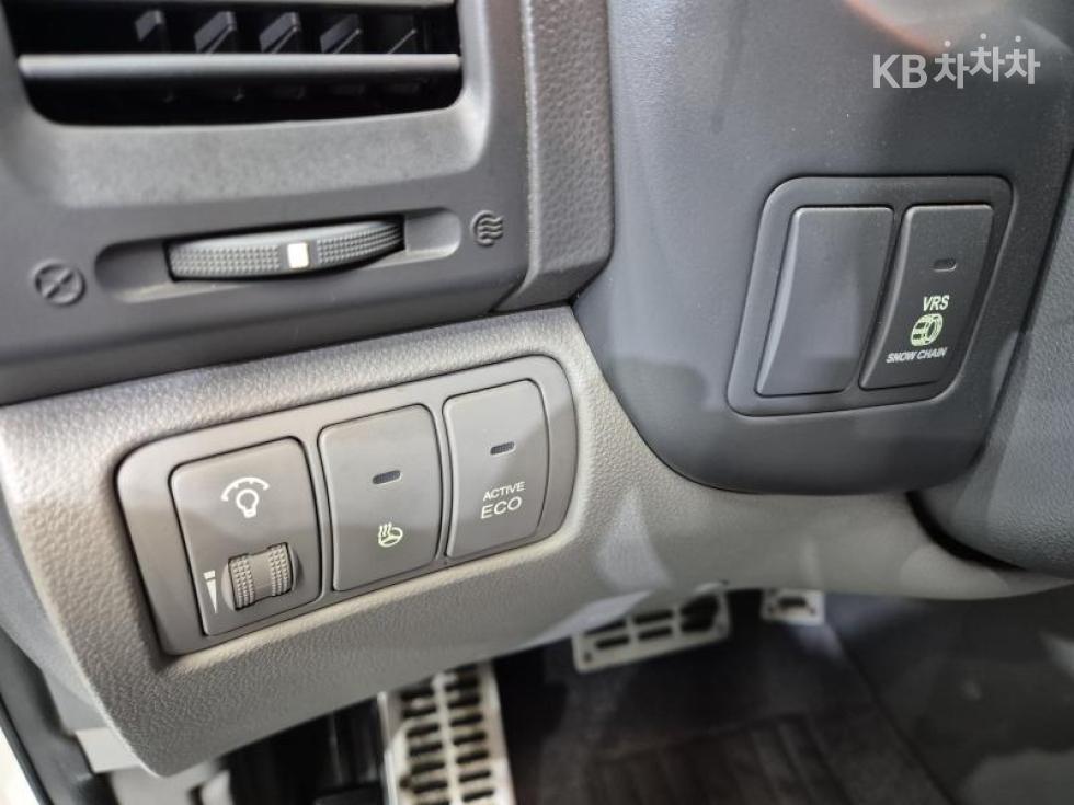Kia Carnival — miniaturë 7