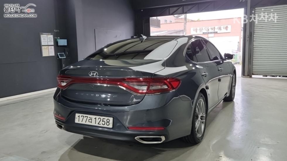 Hyundai Grandeur — miniaturë 2