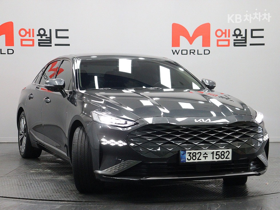 Kia K8 — miniaturë 2