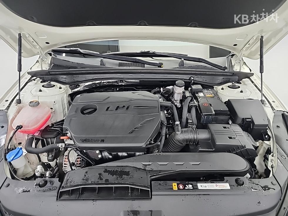 Kia K5 — miniaturë 5