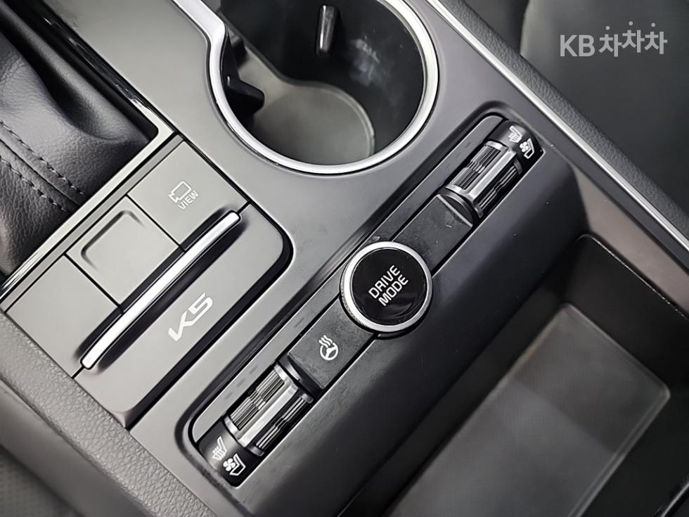 Kia K5 — miniaturë 18