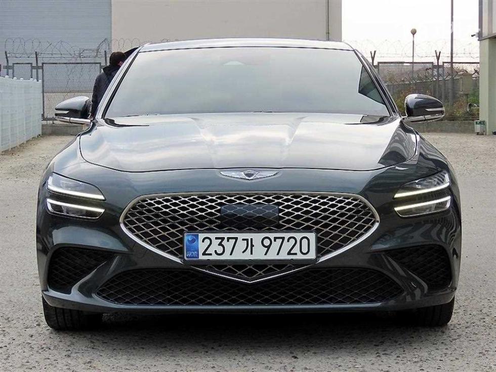 جينيسيس G70