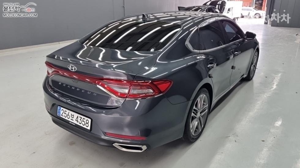 Hyundai Grandeur — miniaturë 2