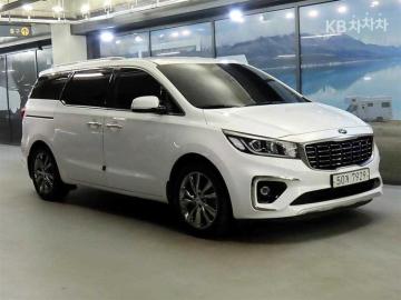 Kia Carnival 9인승 2.2 디젤 — foto 1