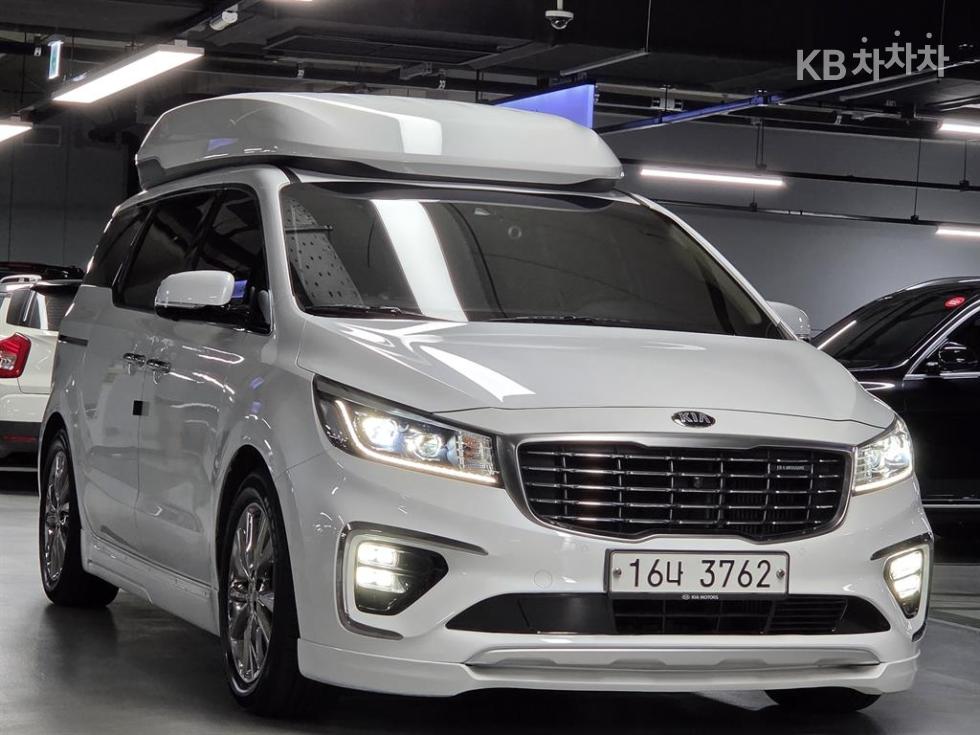 Kia Carnival — miniaturë 2