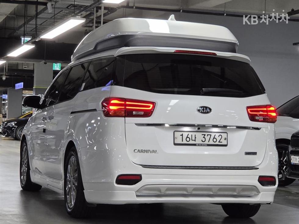 Kia Carnival — miniaturë 5