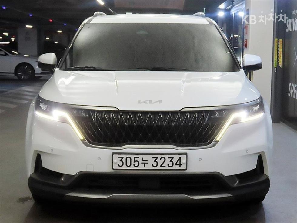 Kia Carnival — miniaturë 2