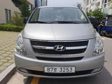 Hyundai Starex 5인승 밴 CVX — foto 1
