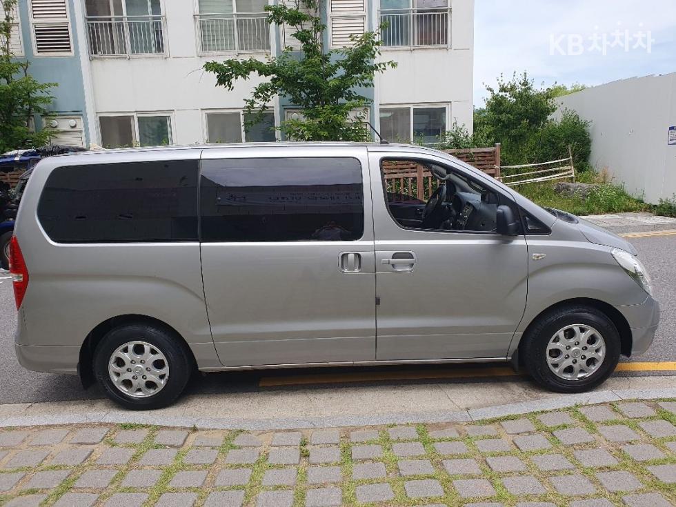 Hyundai Starex — miniaturë 3