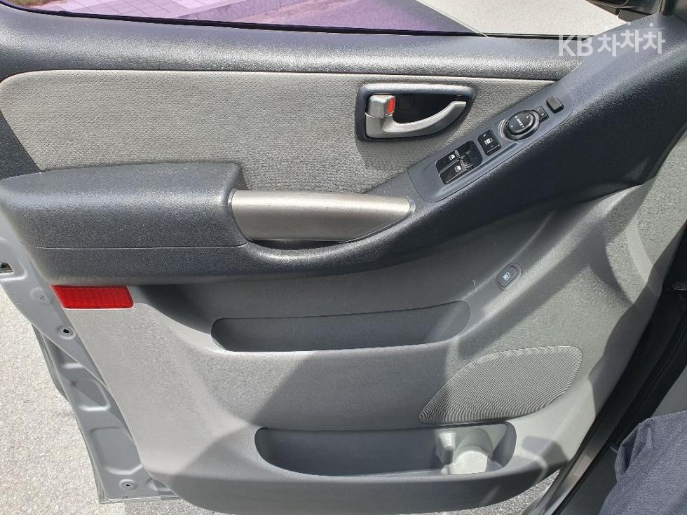 Hyundai Starex — miniaturë 13