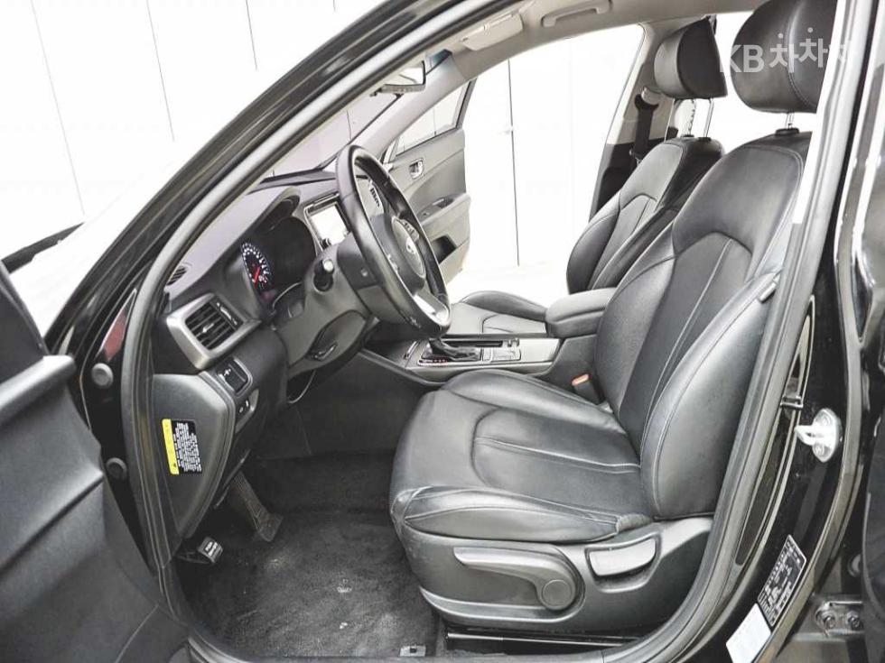 Kia K5 — miniaturë 5