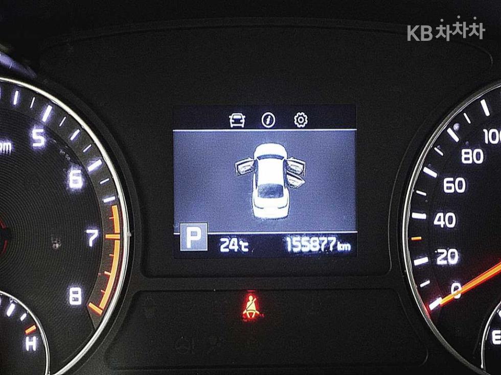 Kia K5 — miniaturë 9