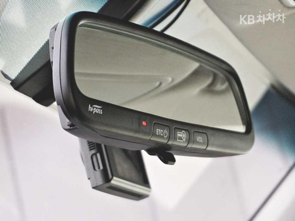 Kia K5 — miniaturë 10