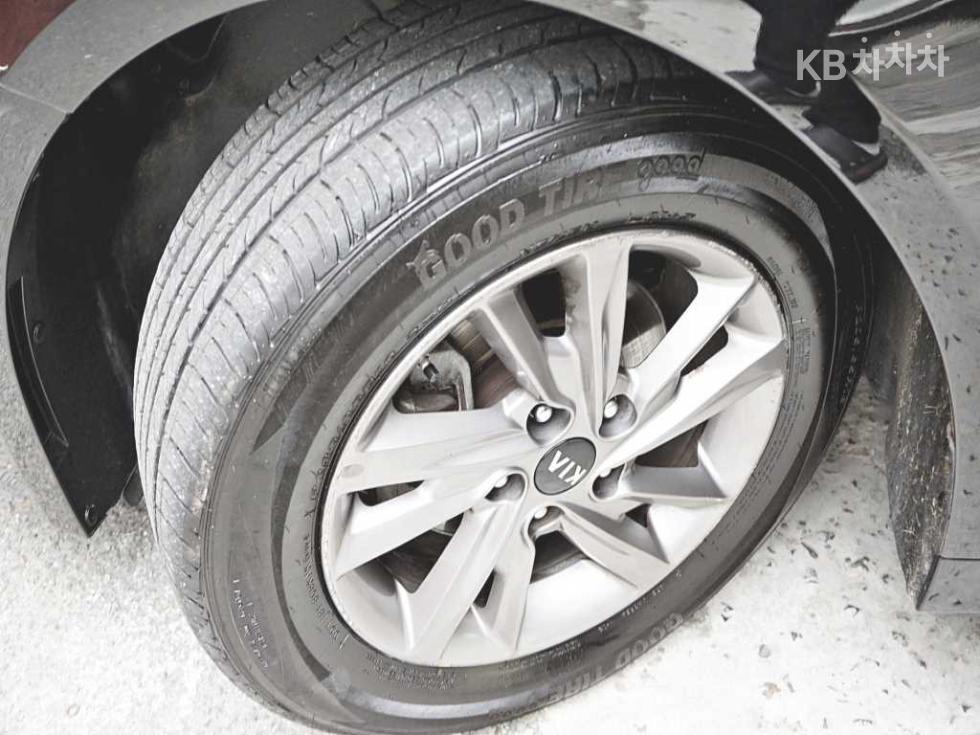 Kia K5 — miniaturë 18