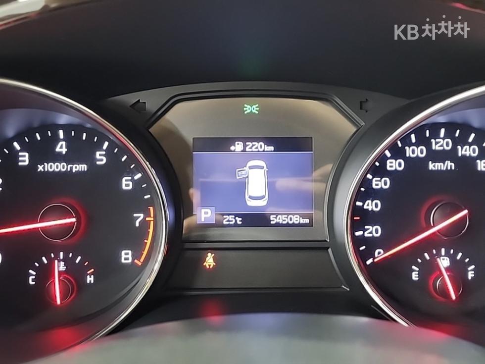 Kia Carnival — miniaturë 6