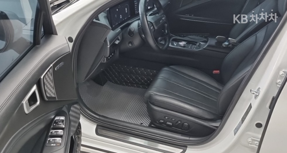 Kia K8 — miniaturë 9