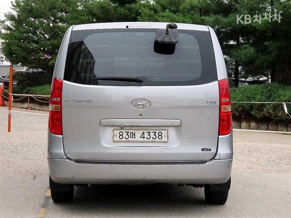 Hyundai Starex — miniaturë 4