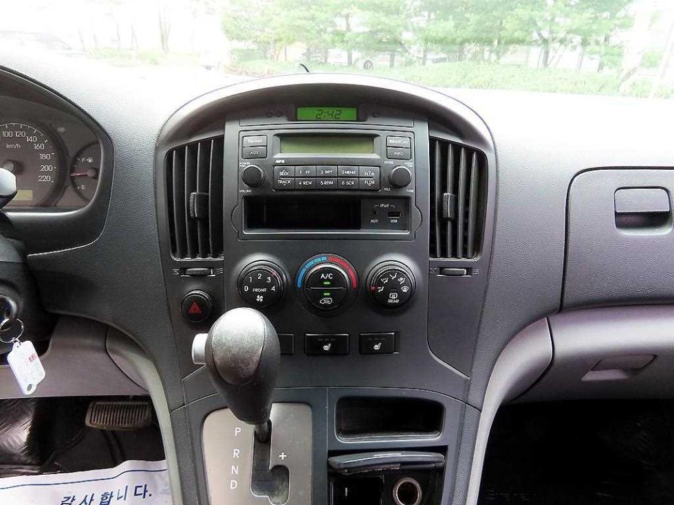 Hyundai Starex — miniaturë 13