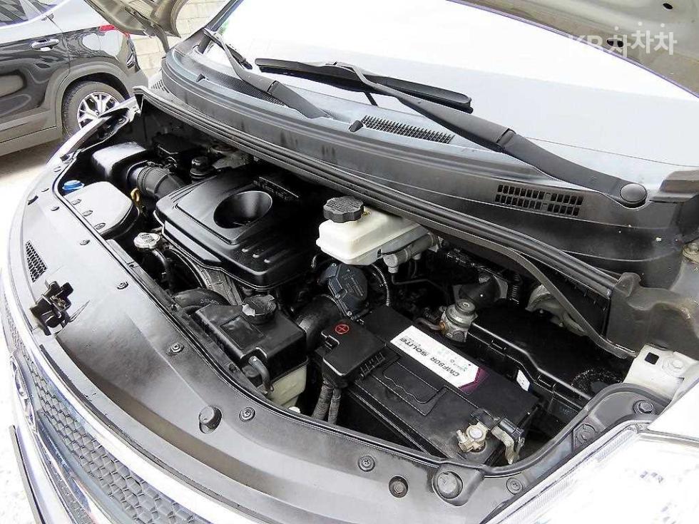 Hyundai Starex — miniaturë 16