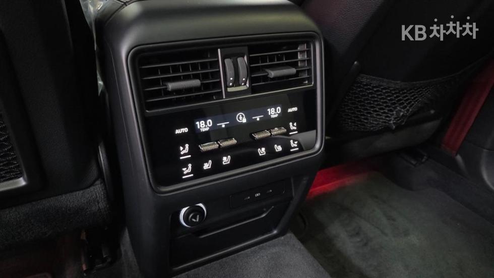 Porsche Cayenne — miniaturë 4