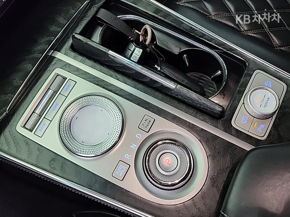 2022 Genesis GV80 photo