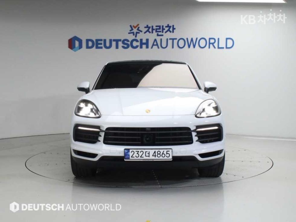 2023 Porsche (9Y0) photo