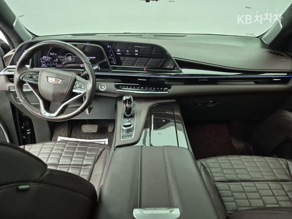 Cadillac Escalade — miniaturë 5