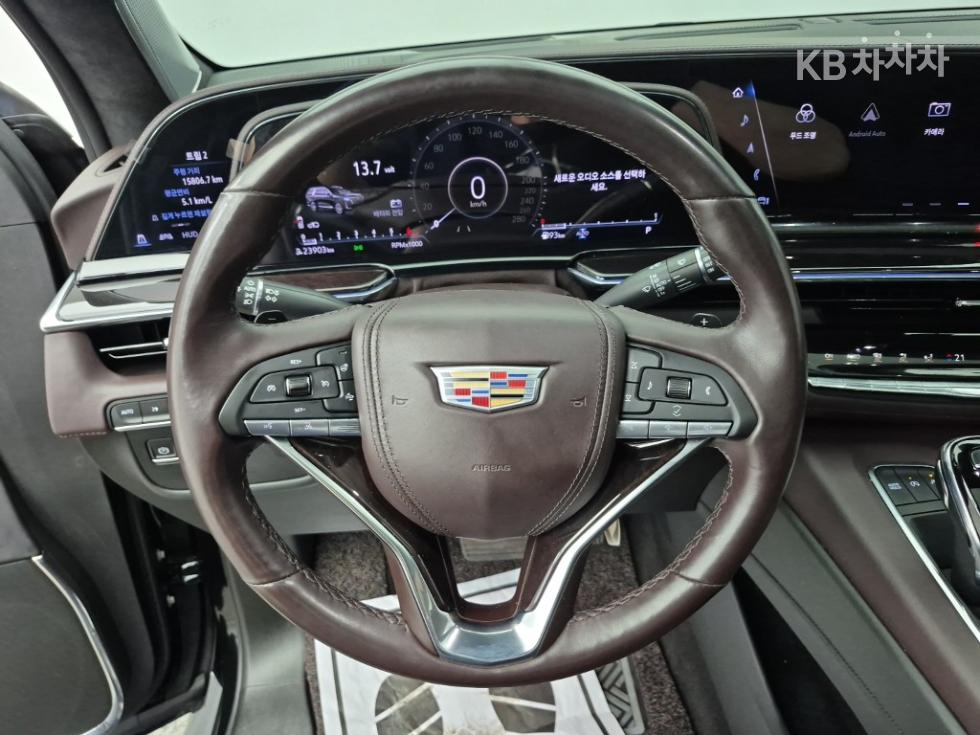 Cadillac Escalade — miniaturë 9
