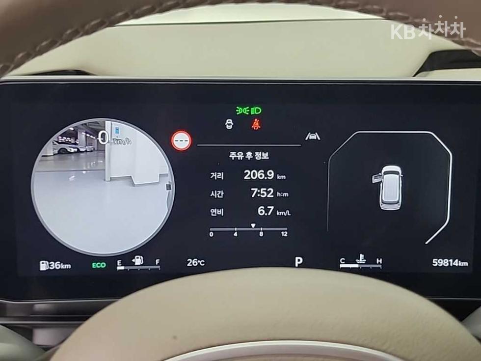 2024 Kia 4 photo