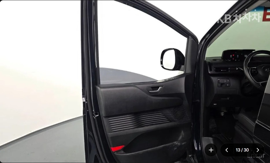 Hyundai Staria — miniaturë 13