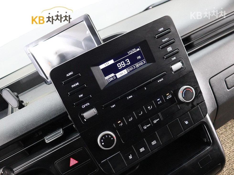 Hyundai Staria — miniaturë 8