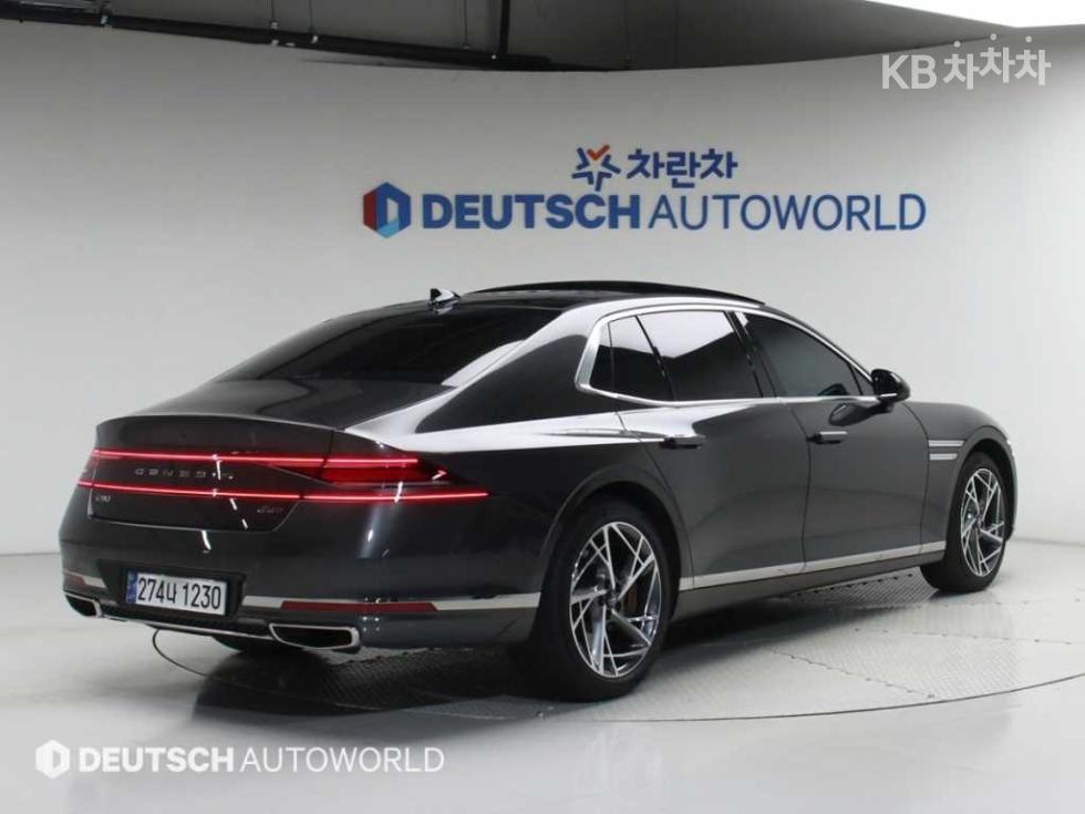 Genesis G90 — miniaturë 2