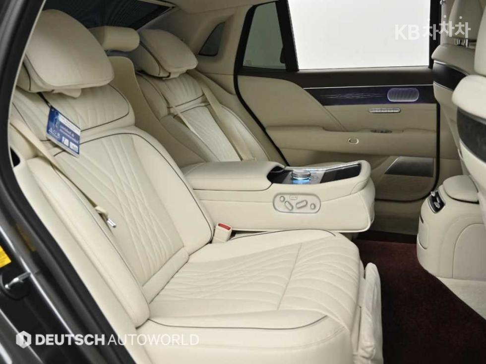 Genesis G90 — miniaturë 12