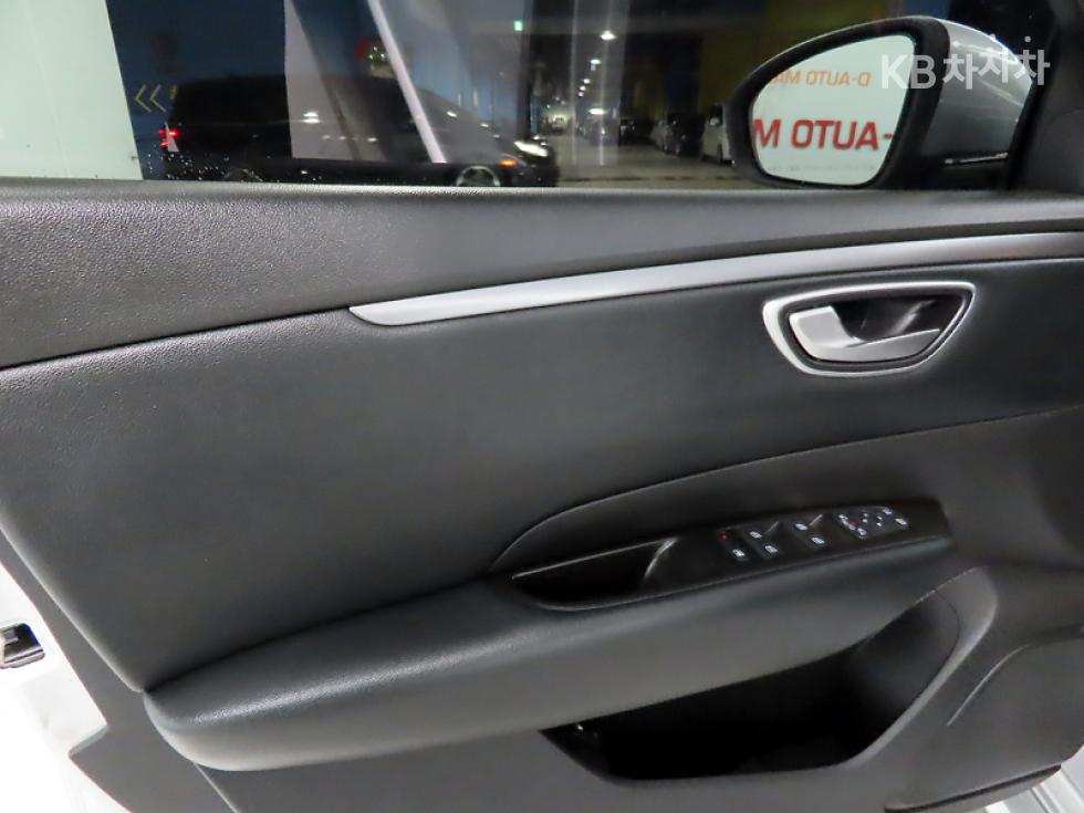 Renault Samsung SM6 — miniaturë 13