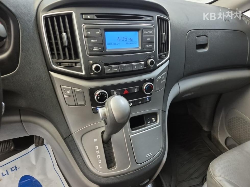 Hyundai Starex — miniaturë 10