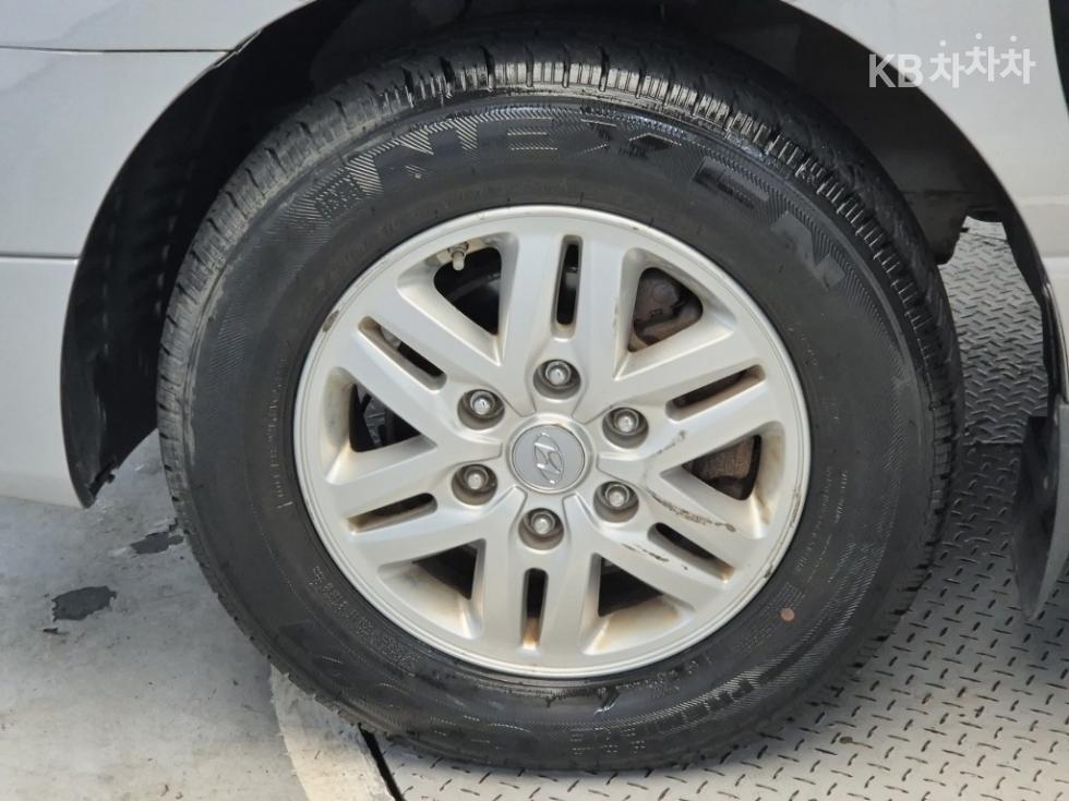 Hyundai Starex — miniaturë 17