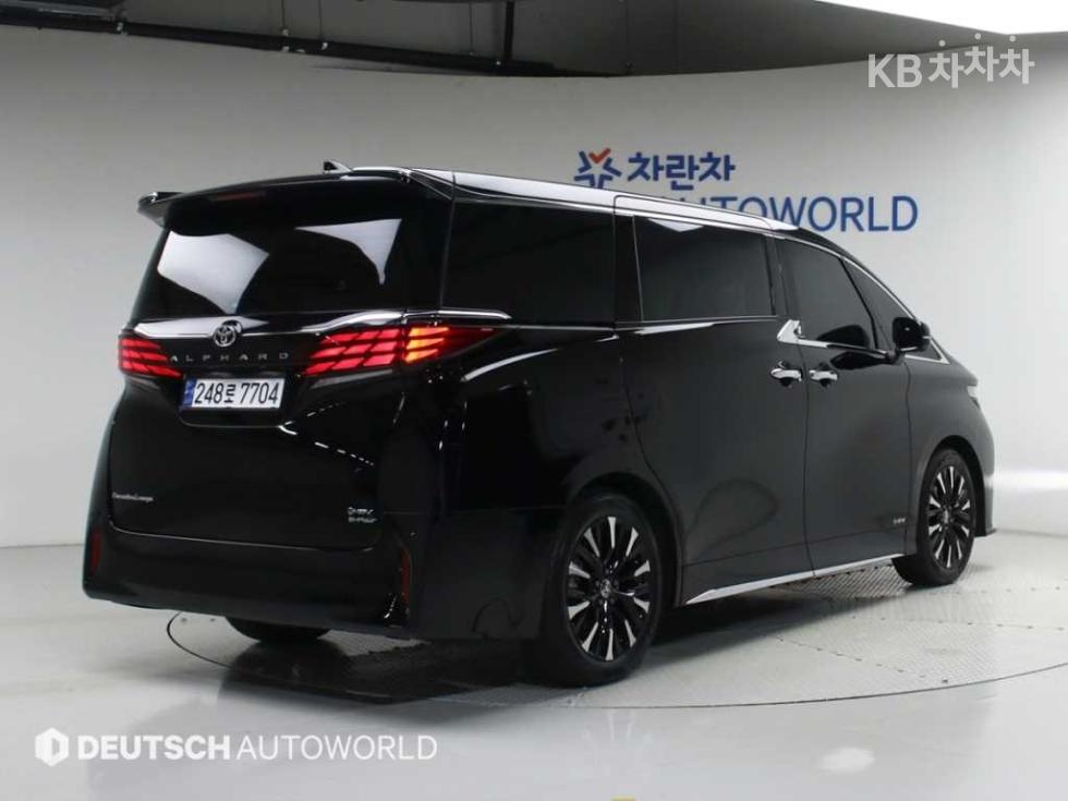 Toyota Alphard — miniaturë 2